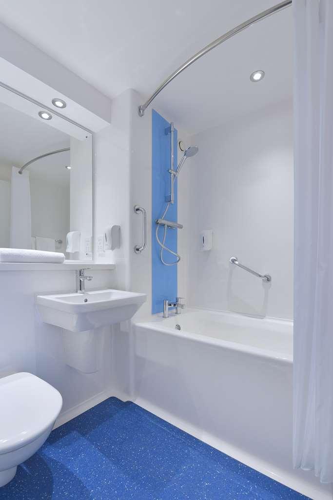 Travelodge Clacton On Sea Central Room photo